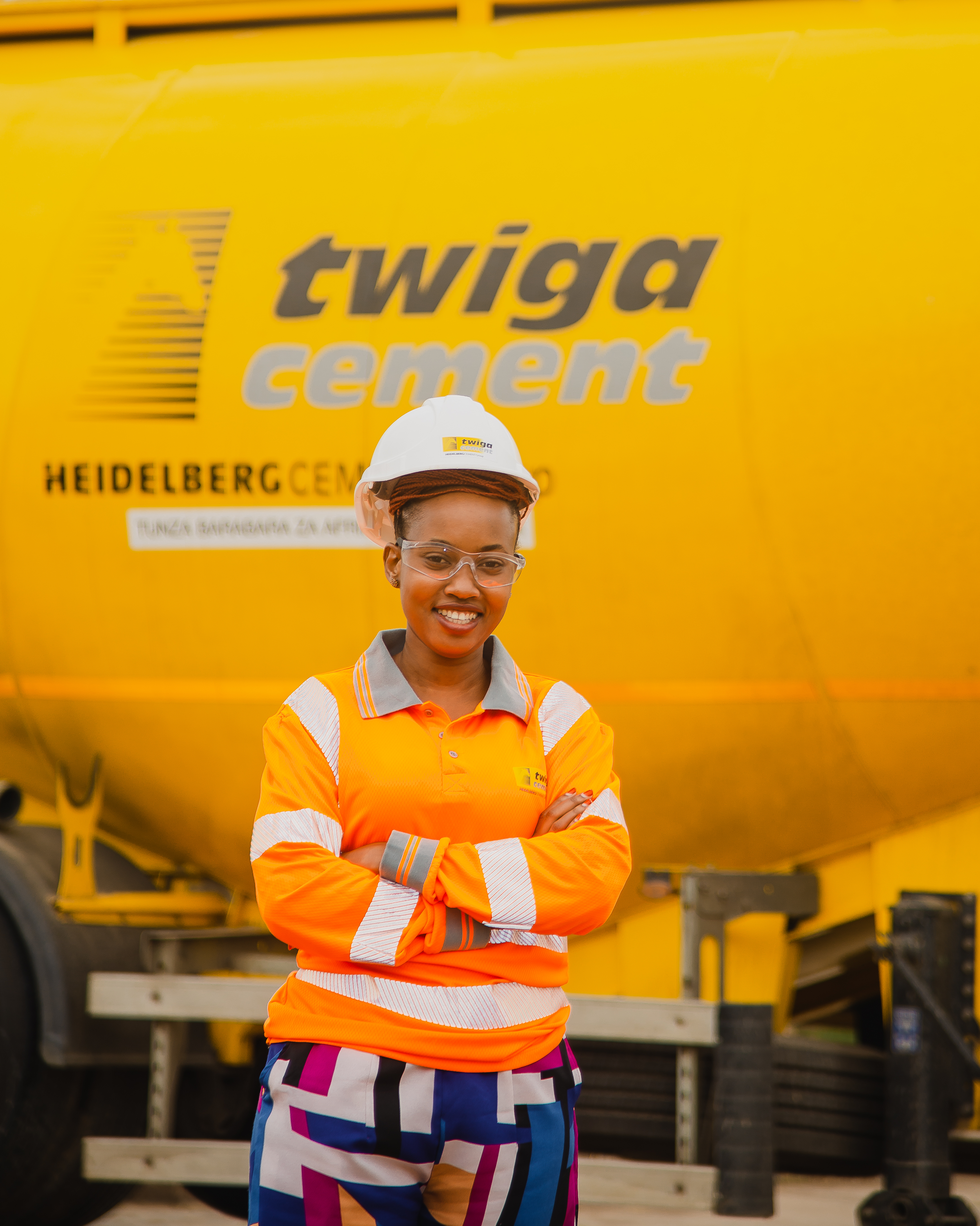 Employee in front of a silo truck
